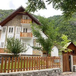  Bed & Breakfast Bujtina Tinari Albania